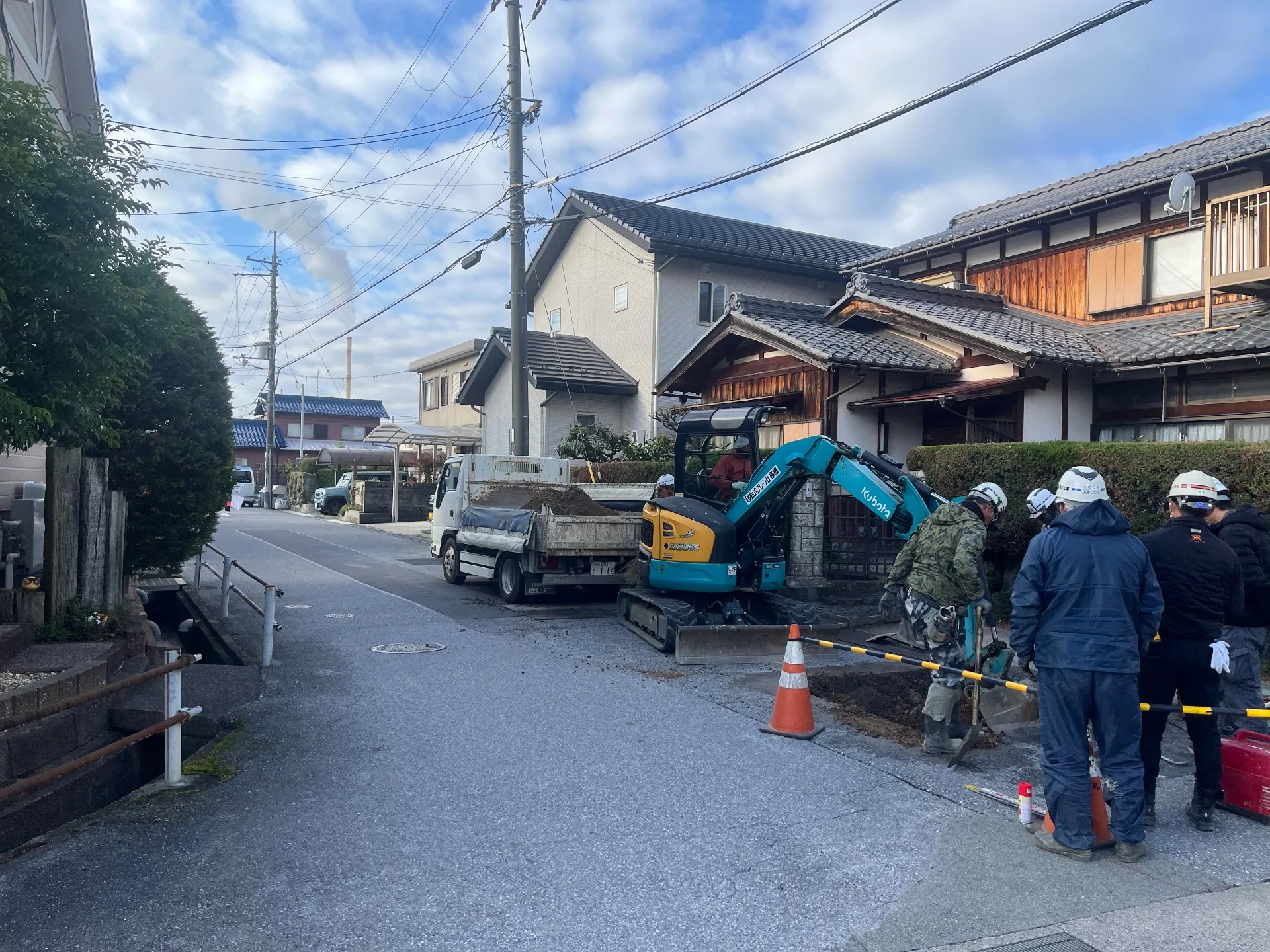 滋賀県彦根市西今町にてガス漏れ復旧工事に伴う交通誘導スタッフを募集しています