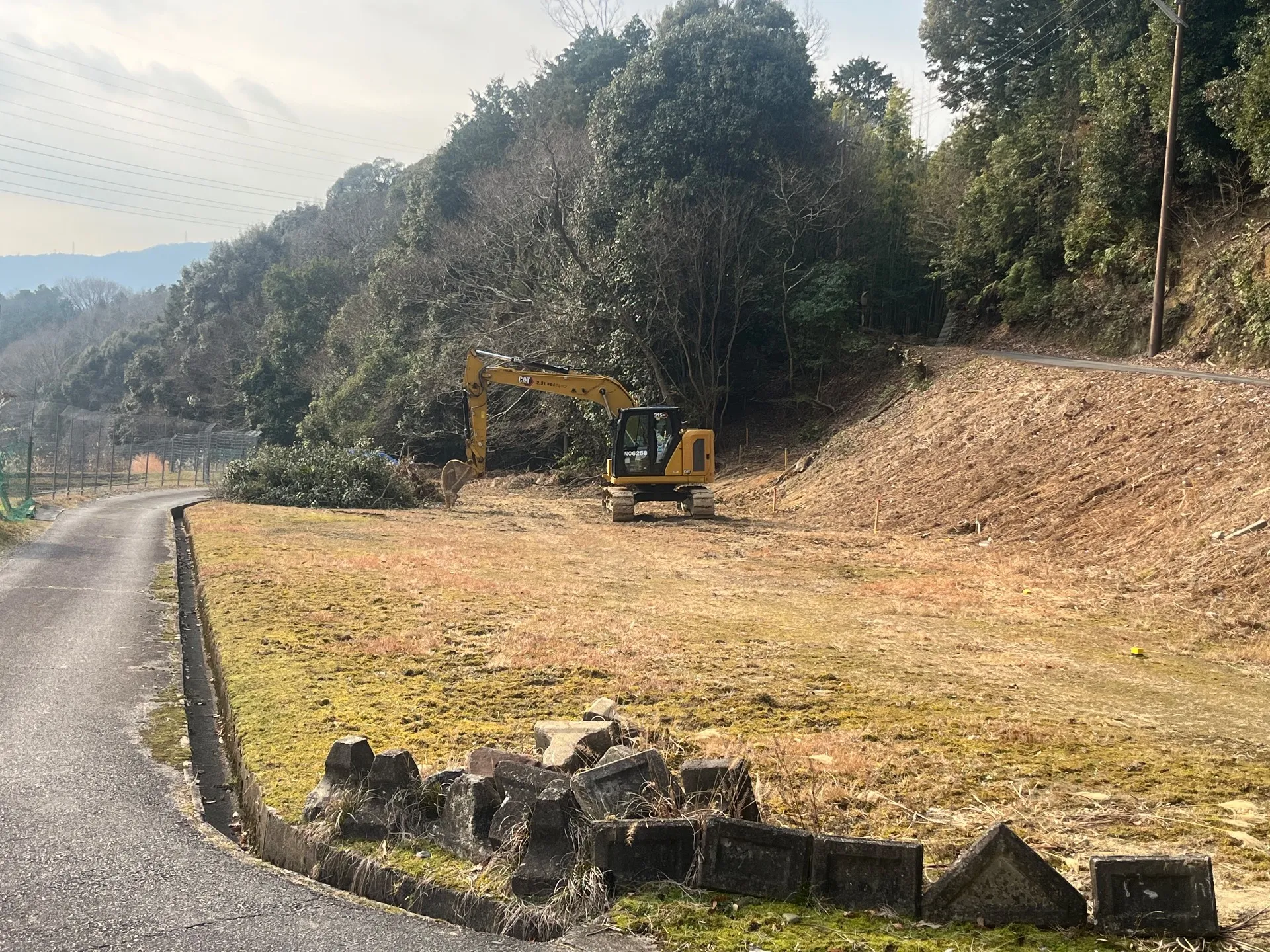 滋賀県大津市石山内畑町にて1月7日スタートの道路拡幅工事に伴う交通誘導スタッフを募集しています