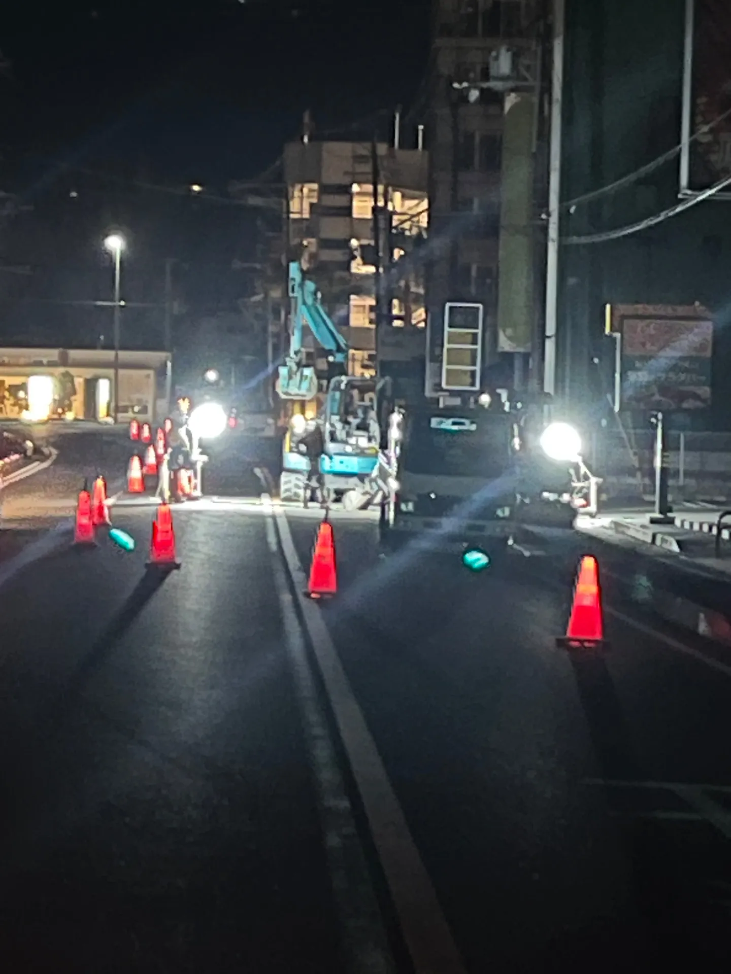 滋賀県大津市鏡が浜にて夜間ガス工事作業に伴う夜間交通誘導スタッフを募集しています