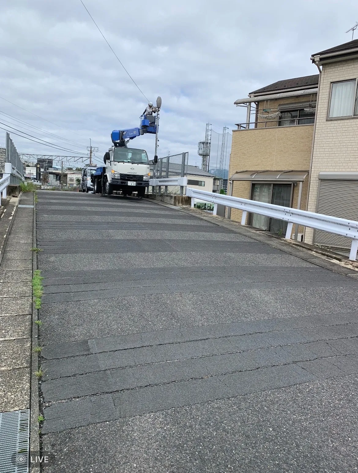 滋賀県大津市膳所1丁目にて電気工事に伴う交通誘導スタッフを募集しています